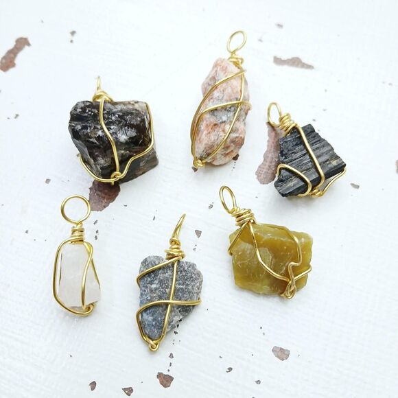 6 piece assorted gemstone pendants for jewelry making - Picture 1 of 3